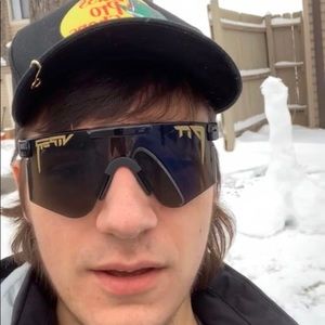 Meet your Posher, Alex